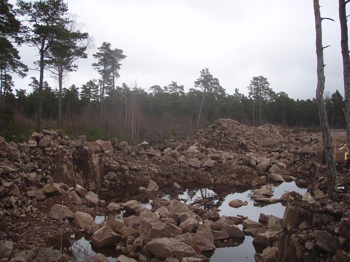 solbergsv mot soder fran ovre mordvagen.JPG - korsningen solbergsvägen - mårdvägen söderut (övre korsningen)